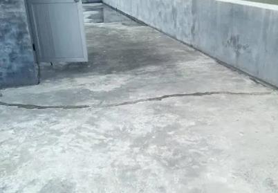 丹巴楼顶漏水维修公司分享下如何解决卫生间隐蔽部位漏水的问题?